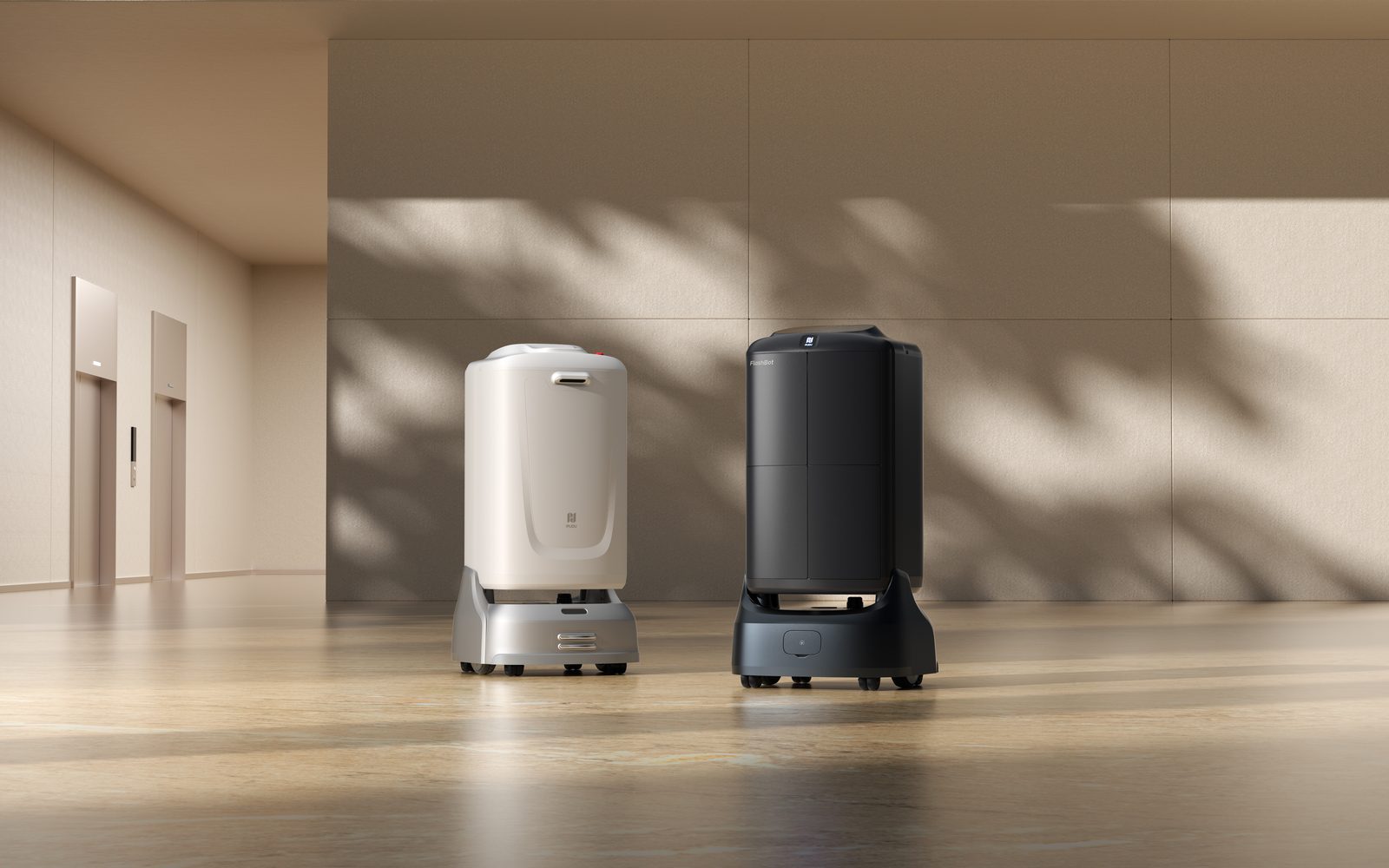 PUDU HolaBot und FlashBot Max im Klinikflur